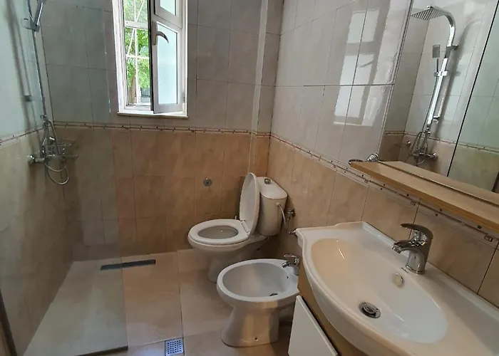 Lägenhet Center Of Enes's Tirana